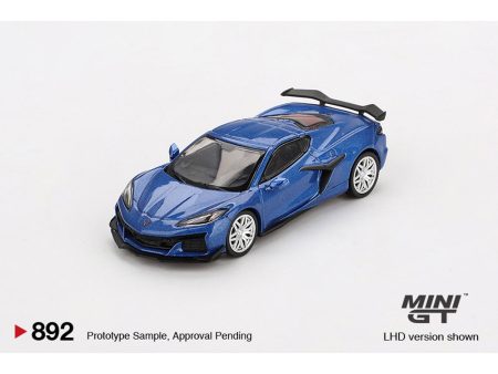 (Preorder) Mini GT 1:64 Chevrolet Corvette Z06 2023 – Elkhart Lake Blue Metallic Online Sale