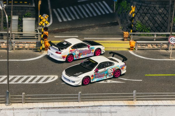 Tarmac Works 1:64 VERTEX Nissan Silvia S15 Hello Kitty Drift Car IDE Limited Edition Online Hot Sale