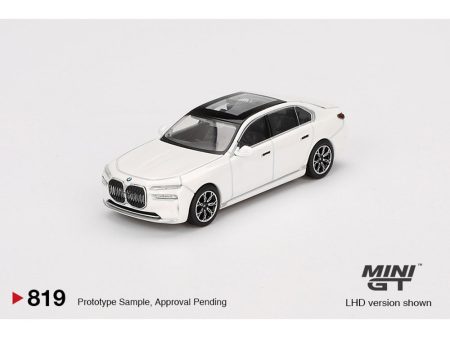 (Preorder) Mini GT 1:64 BMW i7 xDrive60 – Mineral White – Limited Edition Fashion